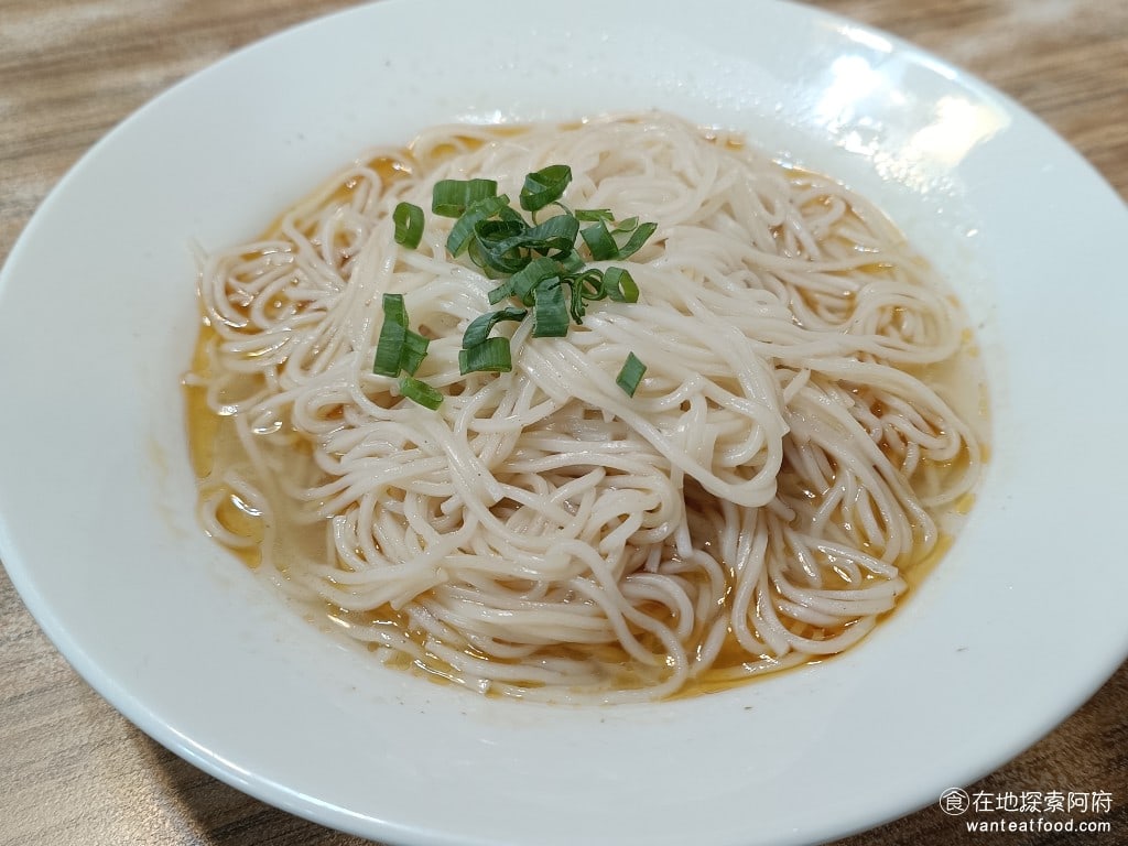 莫宰羊-內湖港墘店,莫宰羊-內湖港墘店菜單,莫宰羊-內湖港墘店價格,內湖區美食,內湖美食,港墘美食,台灣小吃,羊肉爐,炒飯 麻油麵線 麻油麵線的麻油香味，非常濃郁但不會太重，是每個人都可以接受的味道。 @在地阿府的美食世界