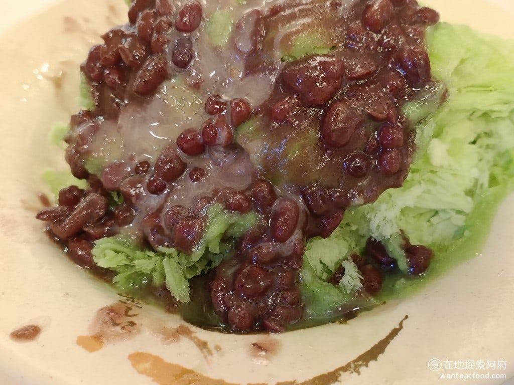 巷口亭豆花 松山美食 松山美食 台灣小吃 雪花冰吃起來也很不錯雪花冰非常綿密入口即化而且抹茶味非常重非常香