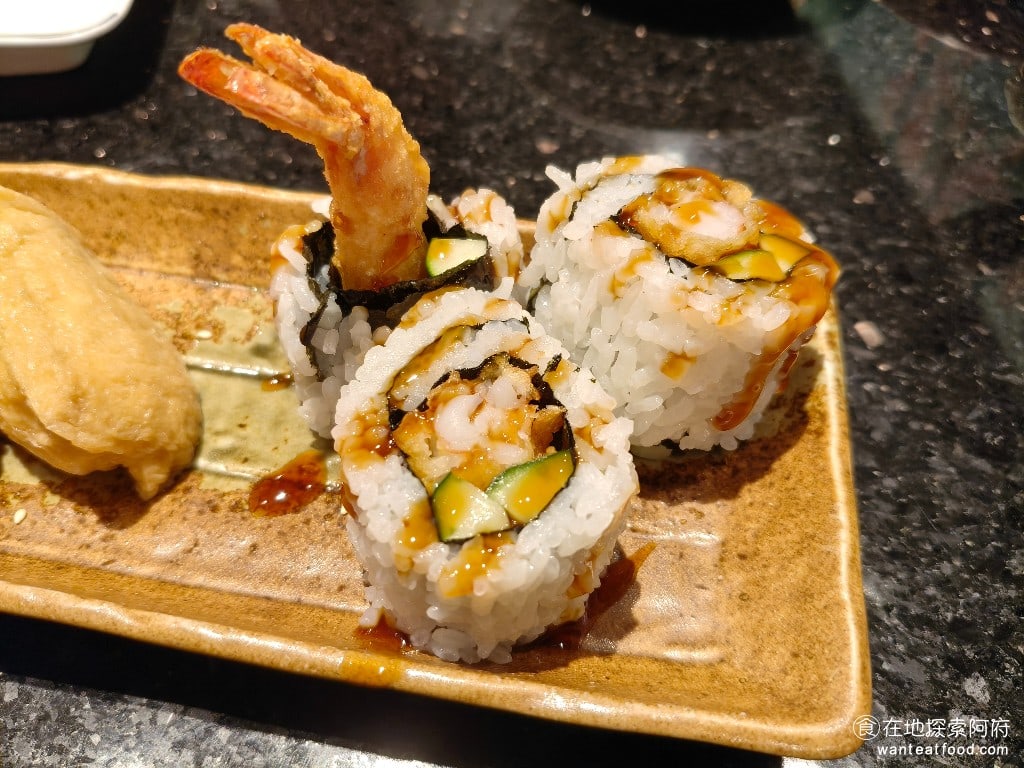 金澤美味壽司,金沢まいもん寿司,SOGO台北忠孝館店,金澤美味壽司,SOGO台北忠孝館店菜單,金澤美味壽司,SOGO台北忠孝館店價格,大安區美食,大安美食,忠孝復興美食,日式料理,壽司 炸蝦天捲 炸蝦天卷也很好吃，只不過沒有感受到特別吸引人的地方。 @在地探索的阿府美食世界