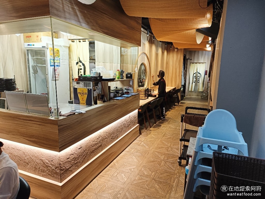 宣牛溫體牛肉火鍋(復興店),宣牛溫體牛肉火鍋(復興店)菜單,宣牛溫體牛肉火鍋(復興店)價格,中山區美食,中山美食,中山國中美食,台灣小吃,牛肉火鍋,熱炒,熱炒 座位的安排非常多，有兩人座、四人座，旁邊還有兩間包廂可以預訂，即便是多人聚餐，也非常適合。 @在地探索的阿府美食世界