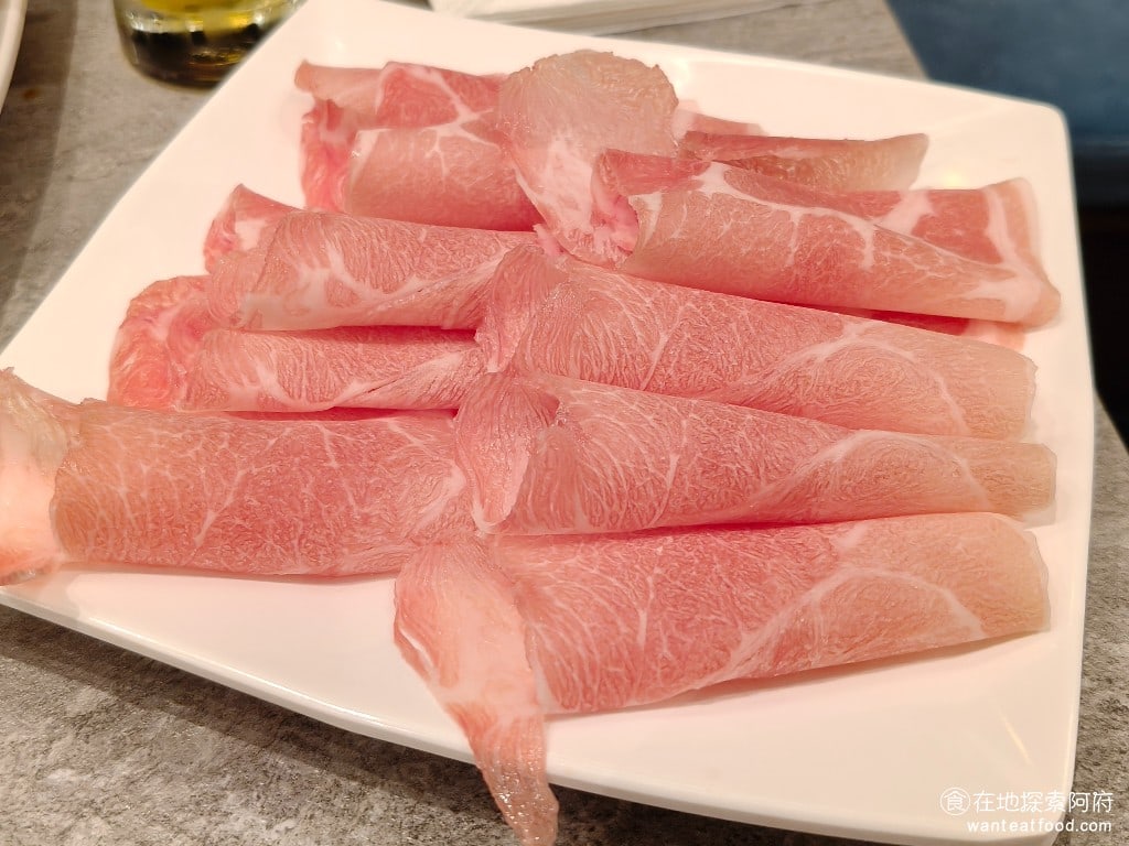饗麻饗辣PLUS,LALAPORT南港店,饗麻饗辣PLUS,LALAPORT南港店菜單,饗麻饗辣PLUS,LALAPORT南港店價格,南港區美食,南港美食,南港軟體園區美食,燒肉料理,火鍋,自助ㄅ,自助吧,自助吧 梅花豬 @在地探索的阿府美食世界
