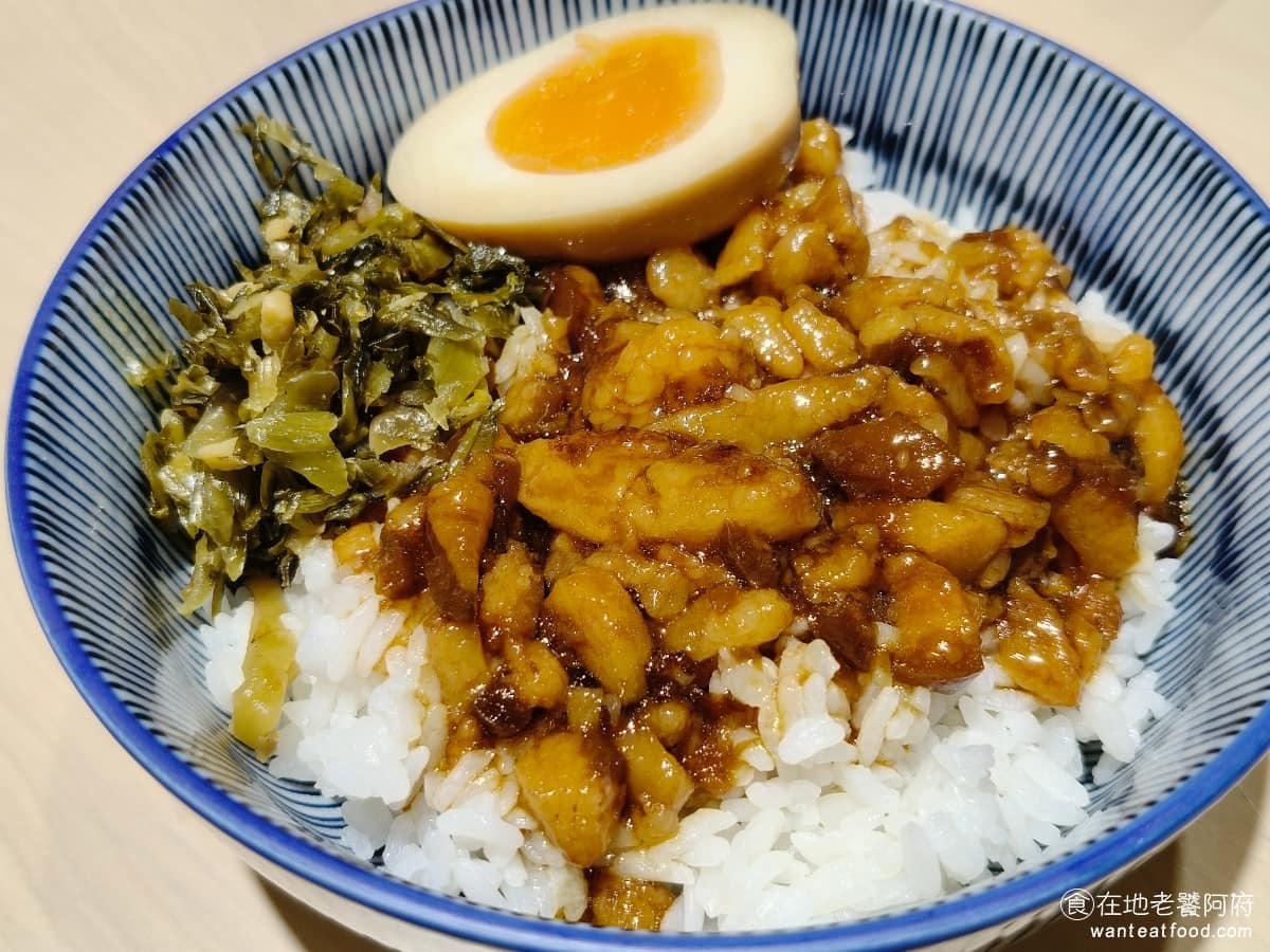 老童小吃部 老童小吃部菜單 老童小吃部推薦 大安區美食 大安美食 六張犁美食 台灣小吃 雞湯麵 滷肉飯