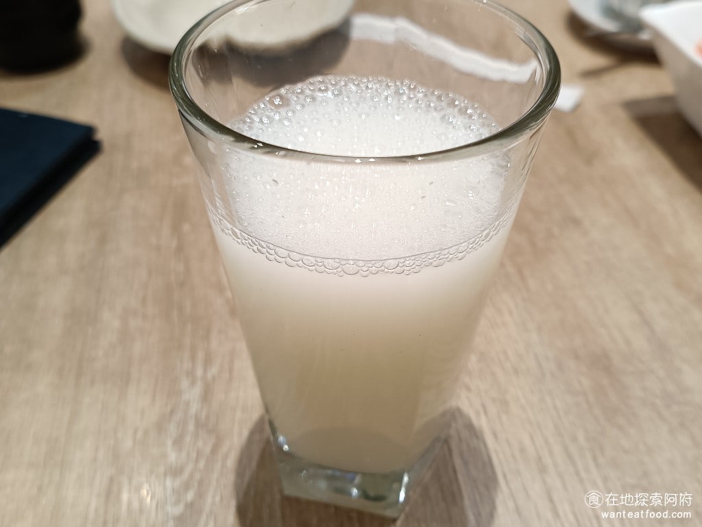 大戶屋美麗華店 中山區美食 劍南路站美食 美麗華美食街 日式料理 可爾必思單點50元 @在地探索的阿府台北美食