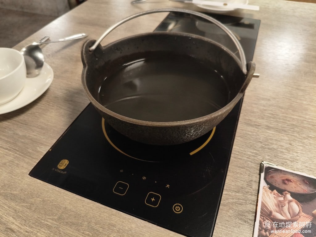 築間,鍋物,內湖,火鍋,冰淇淋,松阪豬,伊比利黑豬,霜降牛,冰沙 原味昆布鍋 @在地阿府的美食世界