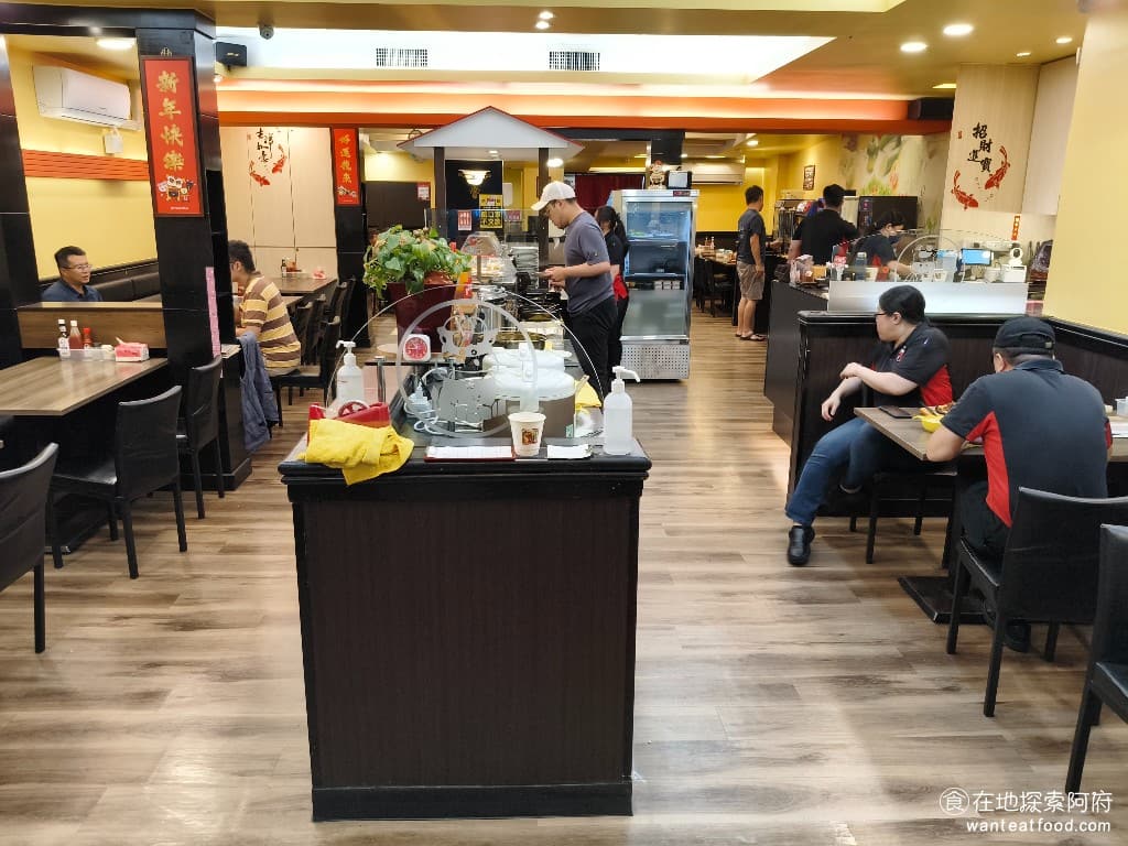 我家牛排-內湖港墘店,我家牛排-內湖港墘店菜單,我家牛排-內湖港墘店價格,內湖區美食,內湖美食,港墘美食,美式料理,牛排,牛排,牛排 雖然《我家牛排-內湖港墘店》的自助吧，比不上旗艦店的自助吧，但如果以在地的我家牛排來比較的話，《我家牛排-內湖港墘店》的自助吧，已算是種類很多的了。 @在地阿府的美食世界