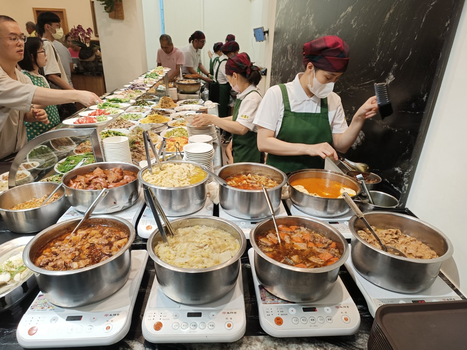 小李子清粥小菜,小李子清粥小菜菜單,小李子清粥小菜價格,大安區美食,大安美食,科技大樓美食,台灣小吃,清粥小菜 店家菜單